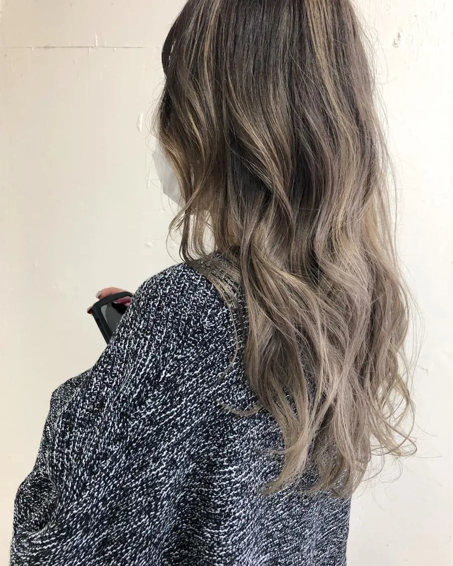 ロング カラー タナカ タクヤのヘアスタイル