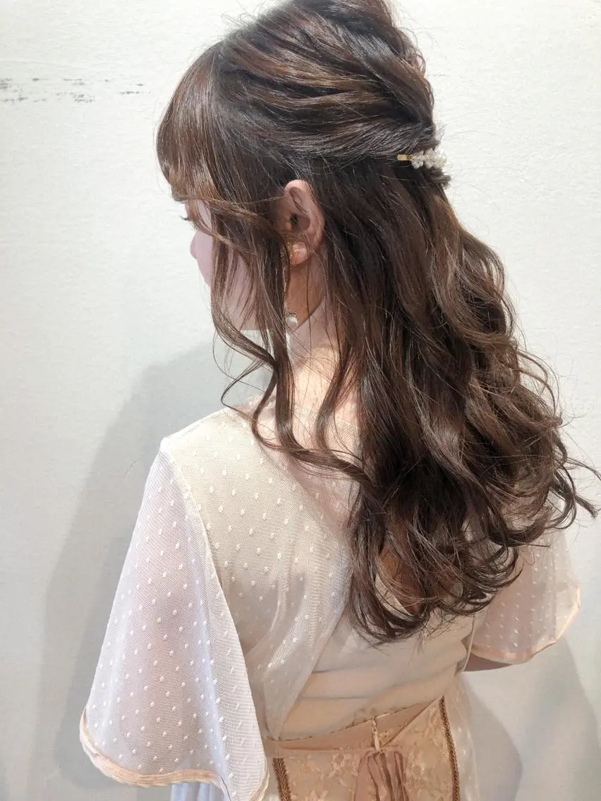 ロング ヘアアレンジ ハーフアップ ロング ヘアセット カラーパティシエ facce🌼ikoのヘアスタイル