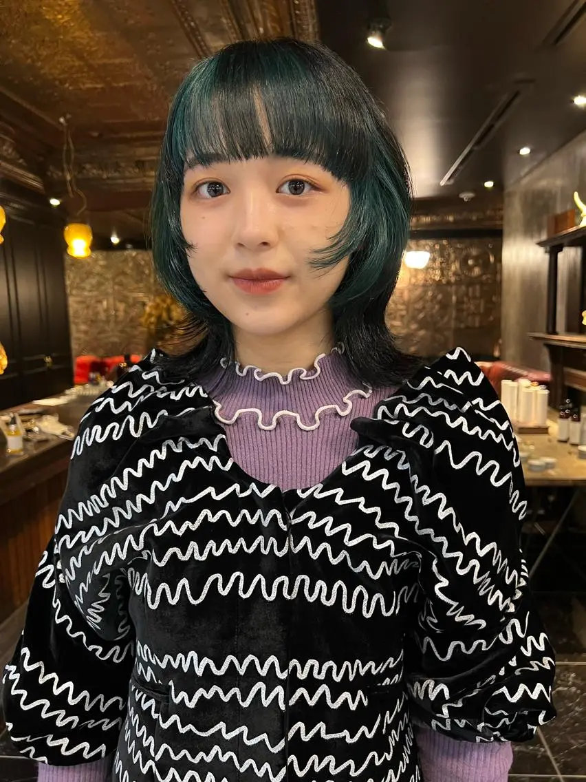 ミディアム カラー カット ヘアカラー 圧倒的デザイン力 店長🎨RENAのヘアスタイル