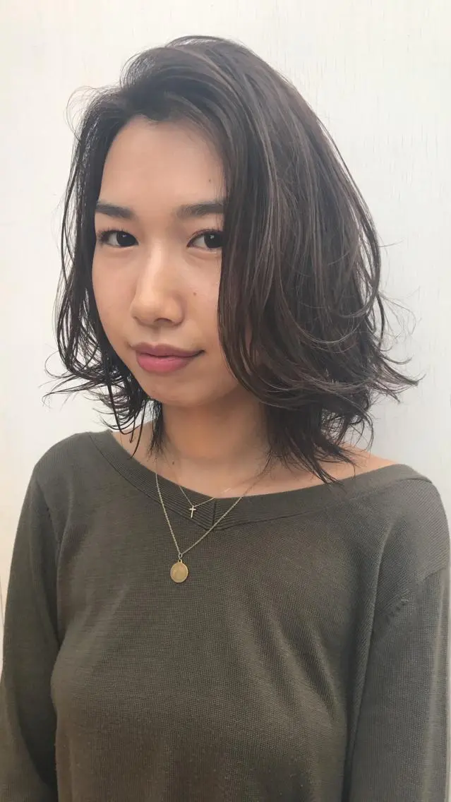 カラー ボブ ヘアカラー トリートメント 💓パーマ，💗 レイヤーカットのヘアスタイル