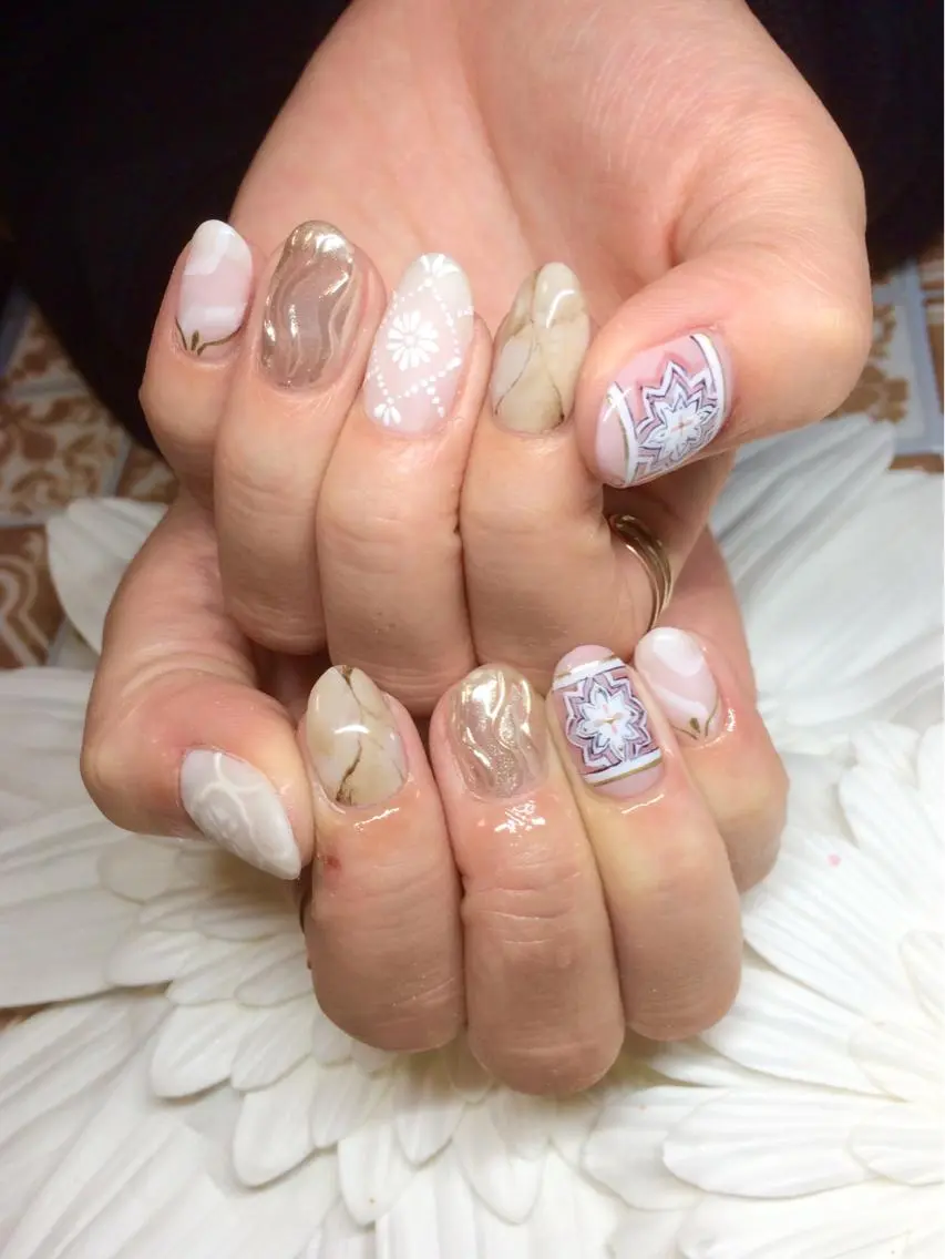 ネイル 大理石ネイル(マーブル) ミラーネイル ハンドネイル Nailsalon E's cafeのネイルデザイン