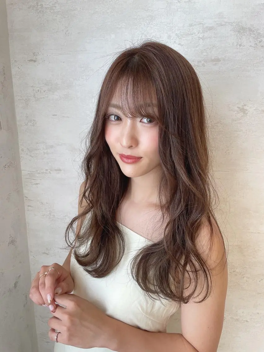 ロング カラー ベージュカラー 黒髪 ブリーチ ブルーカラー ブルーブラック 木屋元一/透明感 /前髪/レイヤーのヘアスタイル