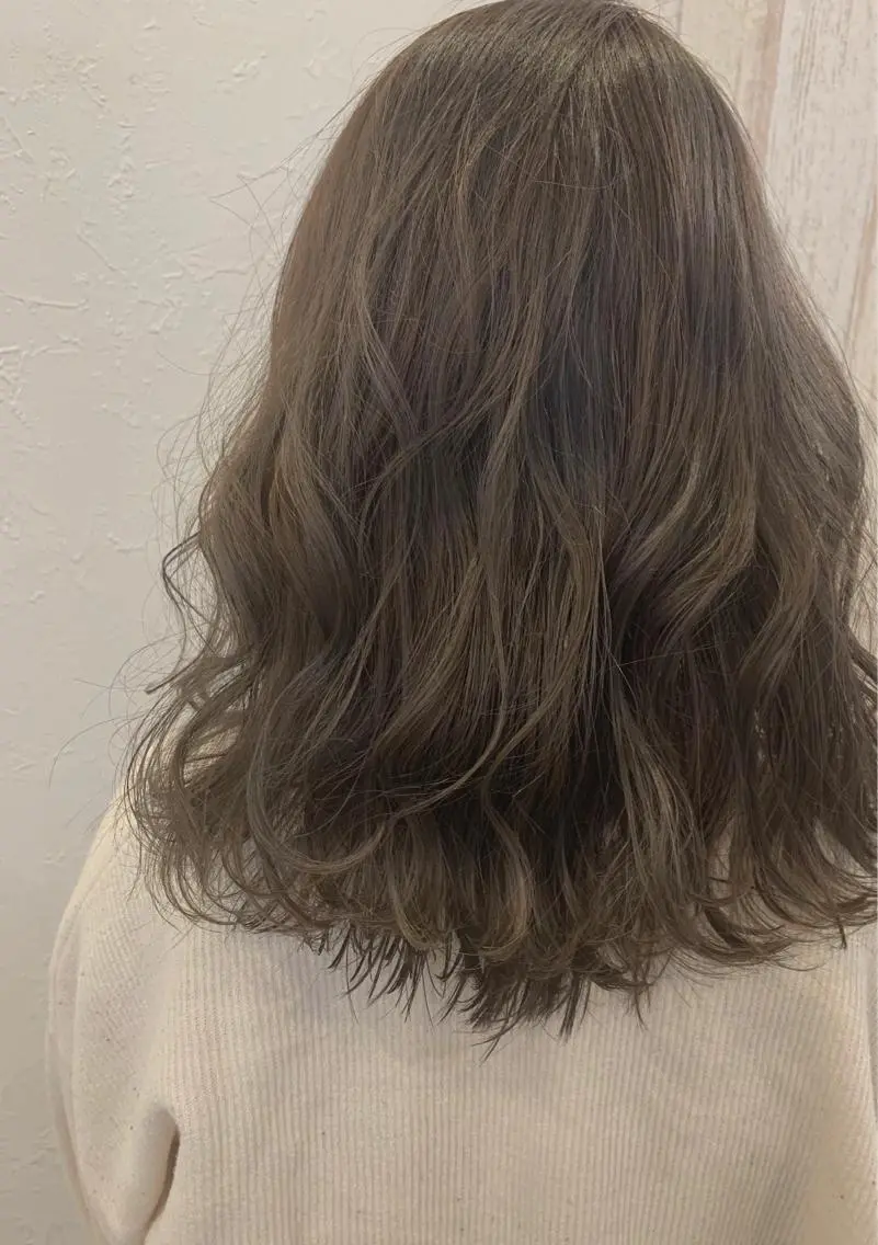 ミディアム カラー ヘアカラー トリートメント m ā l o.🌷 サカモトマイコのヘアスタイル