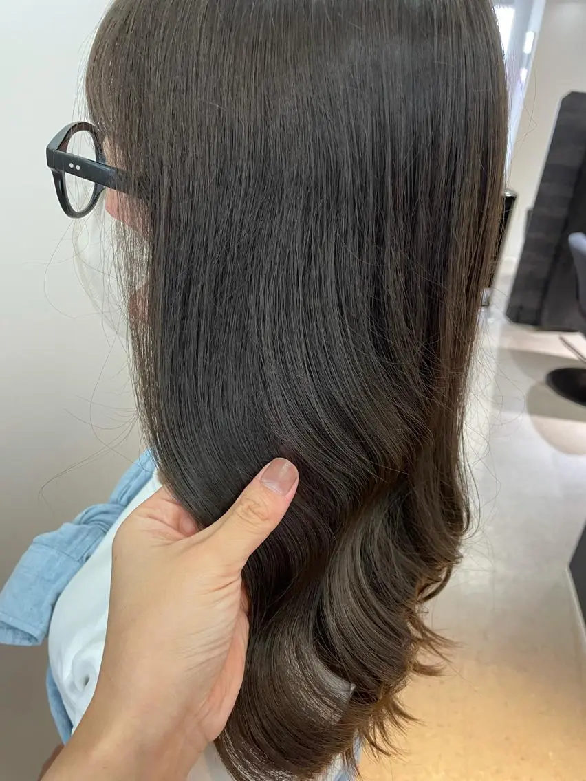 ロング カラー ベージュカラー オリーブベージュ ショート/脱白髪染め ☆宇﨑悠実のヘアスタイル