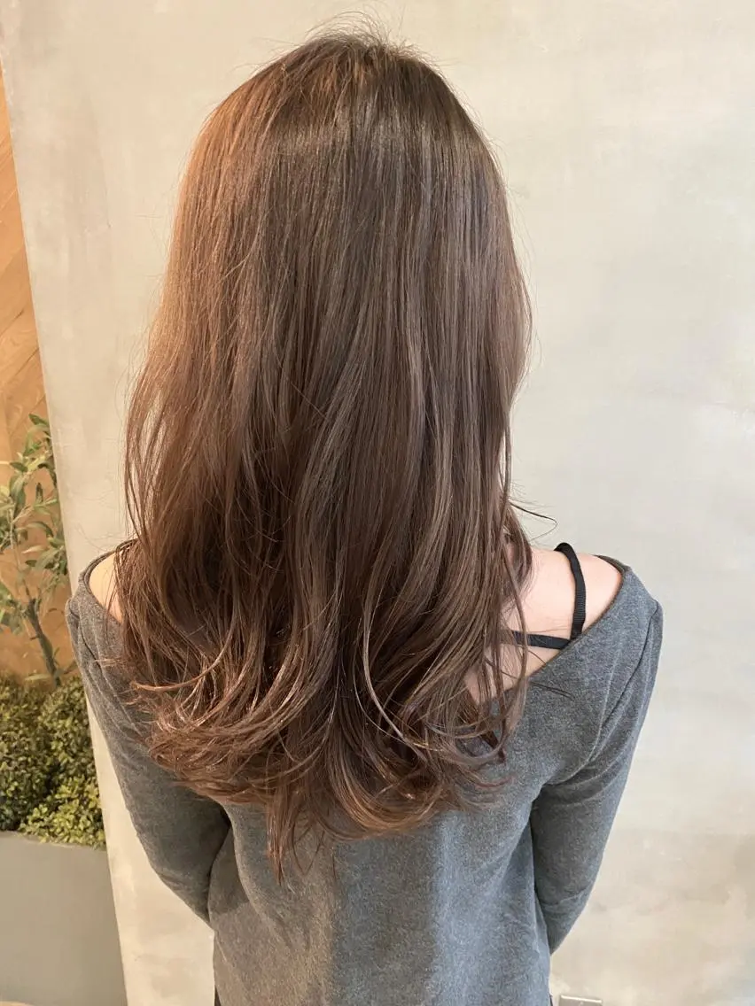 セミロング カラー ヘアアレンジ ネイル マツエク・マツパ アディクシーカラー ブリーチ 透明感カラー エドルカラー ハイライトカラー 夜23時まで予約🉑 reverieあきらのヘアスタイル