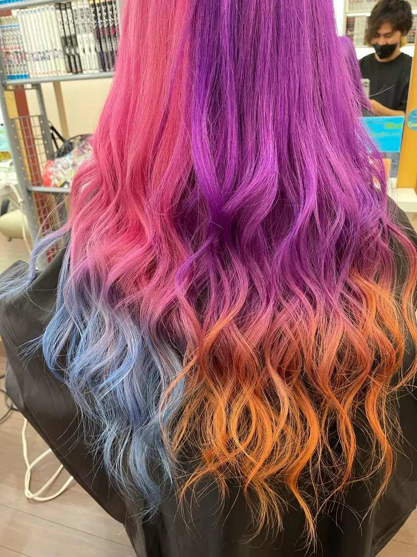 ロング ヘアカラー たけい ゆうきのヘアスタイル