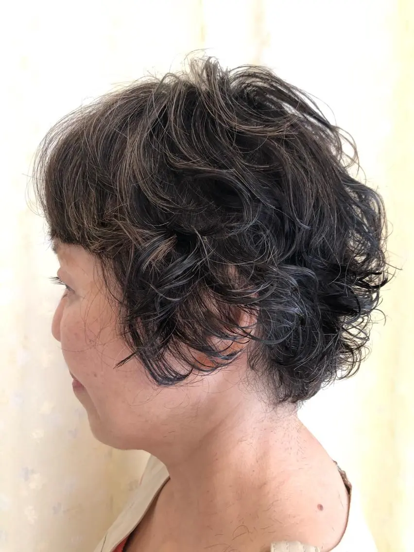 ショート パーマ 本多 美羽のネイルデザイン