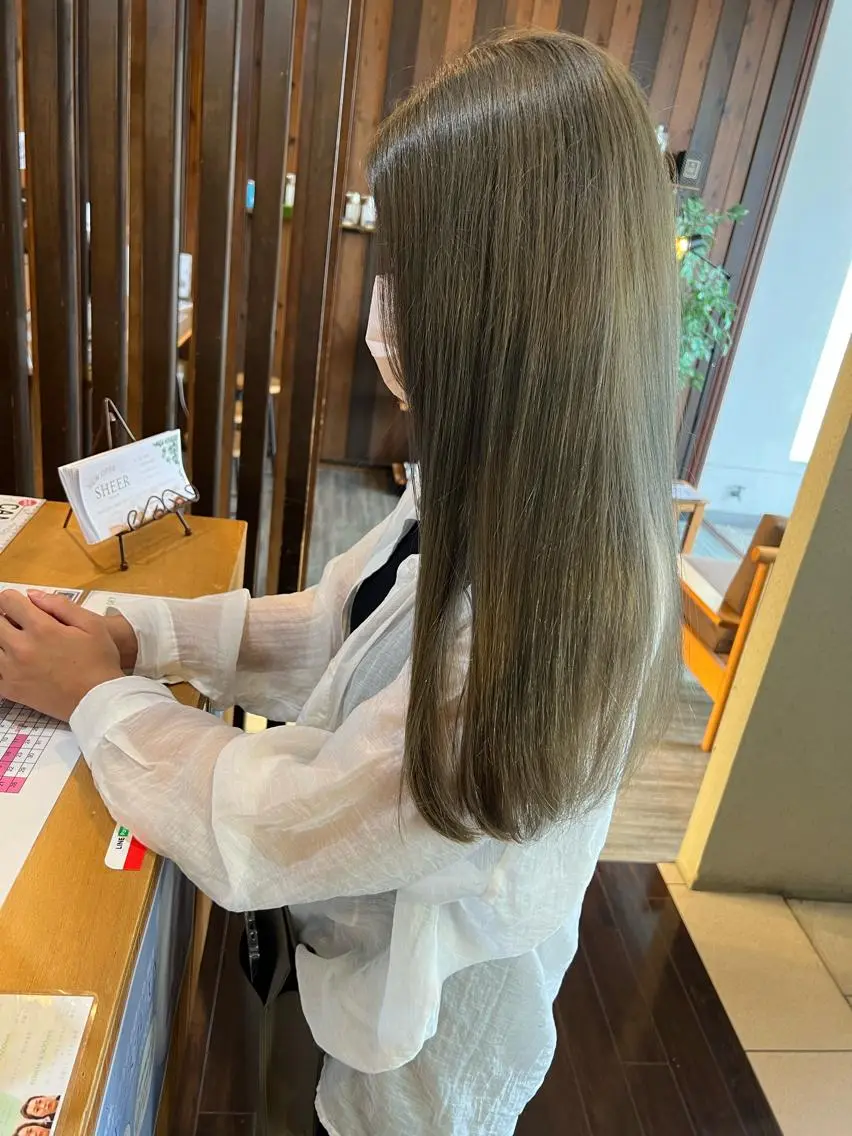 セミロング ヘアカラー 具志 正太のヘアスタイル