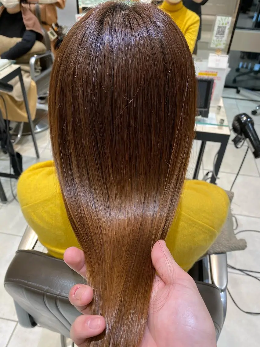 セミロング 美髪矯正透明感カラー 江川　和輝のヘアスタイル