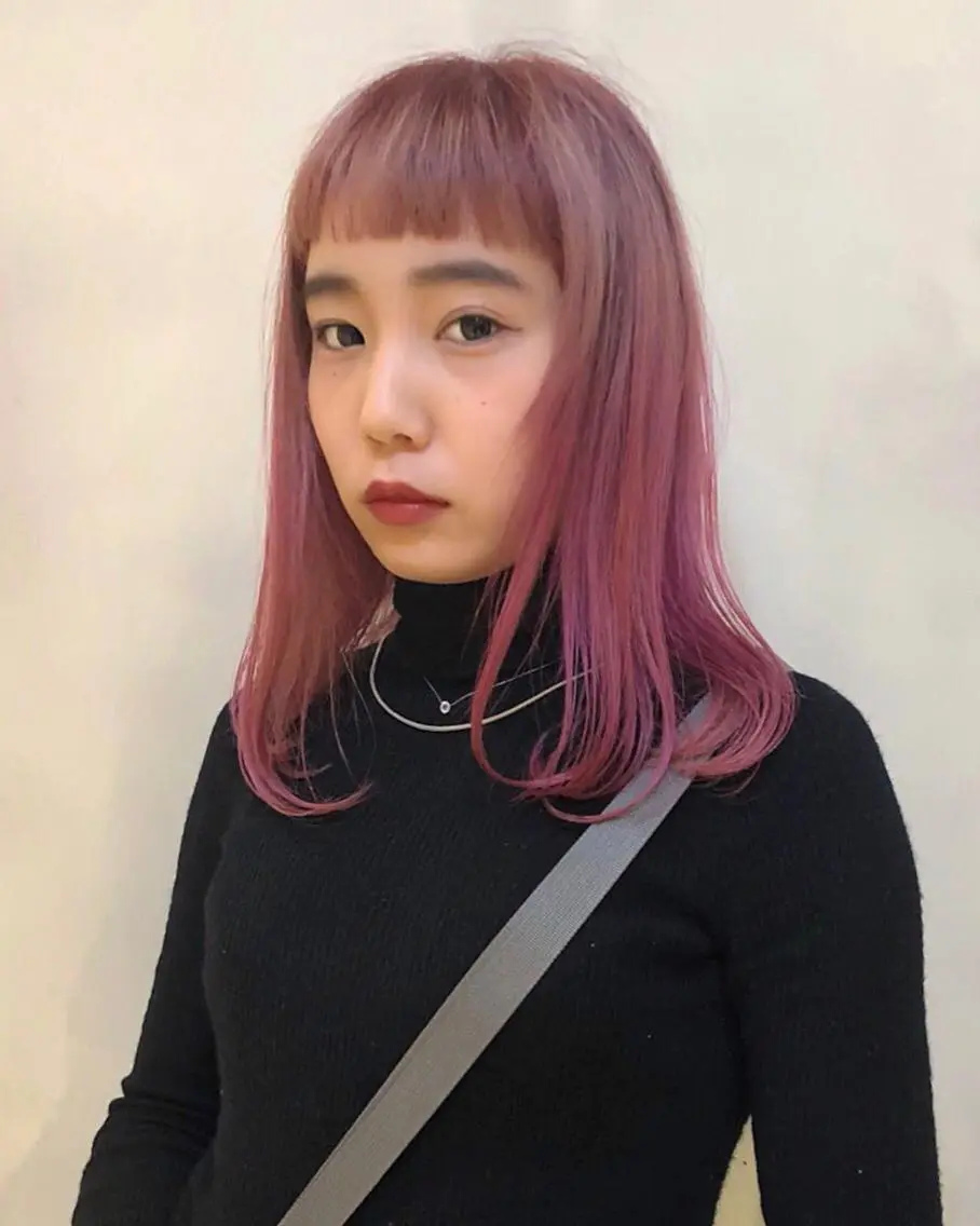 ミディアム カラー ベージュカラー ダブルカラー ピンクカラー ピンクベージュ ブリーチ🧚 ボブ✍️レイヤーのヘアスタイル