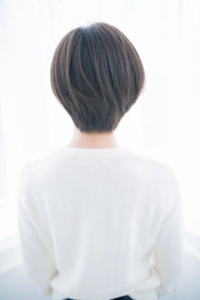 ショート アッシュ 斜めバング ショートヘア a-granz 住吉店のヘアスタイル