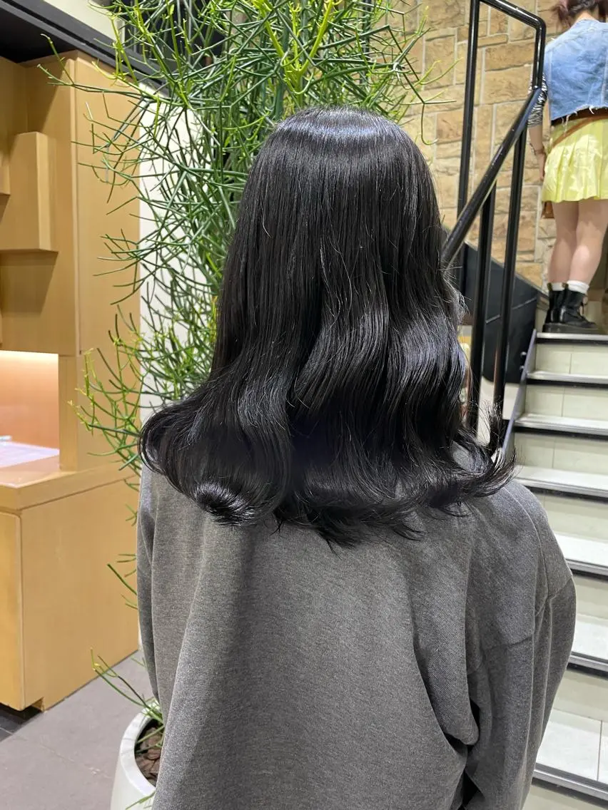 ロング カラー 黒髪 レイヤーカット メンズカット坂本翔のヘアスタイル