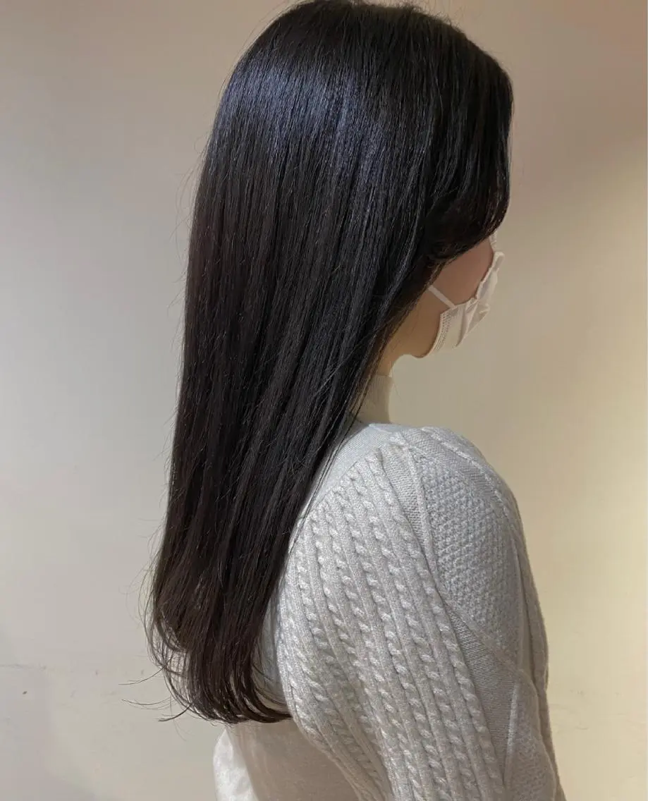 ロング カラー 透明感カラー io濱川 遥のヘアスタイル