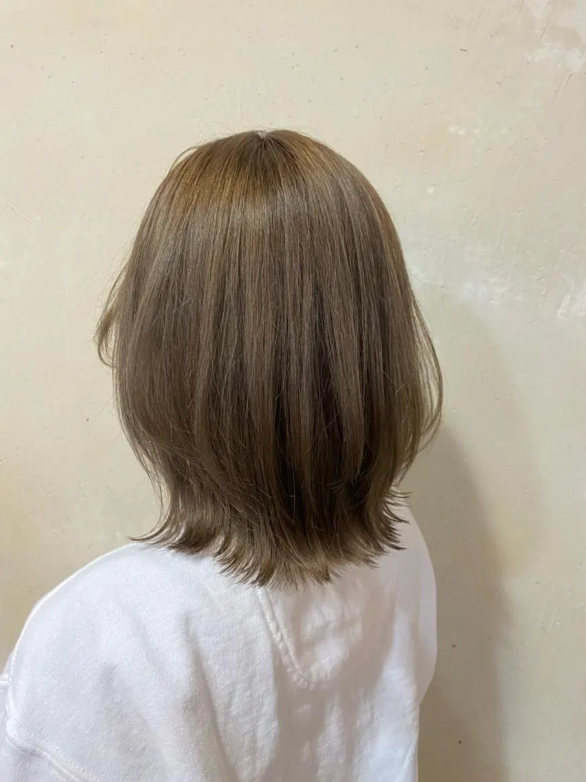 ミディアム くびれヘア くびれレイヤー レイヤーカット Kasuga Sayuriのヘアスタイル