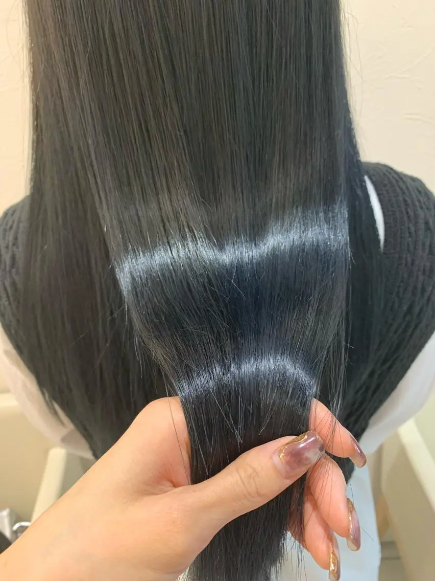 ロング カット 縮毛矯正 トリートメント 店長ハイトーンカラー 柞山史奈のヘアスタイル