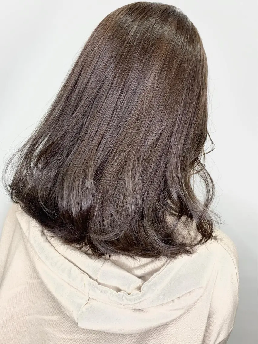 ミディアム レイヤー/艶髪カラー 森本くるみのヘアスタイル