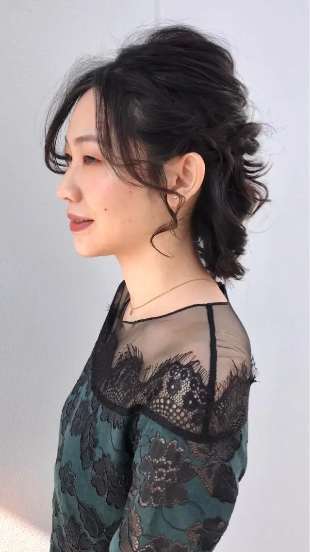 ミディアム ヘアアレンジ KOOKI スティードトーキョーのヘアスタイル