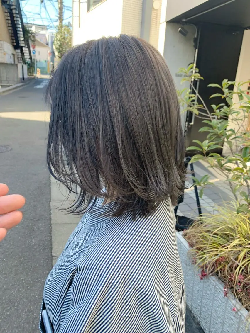 ミディアム カラー グレージュ オリーブグレージュ オリーブグレー チバ タクミのヘアスタイル