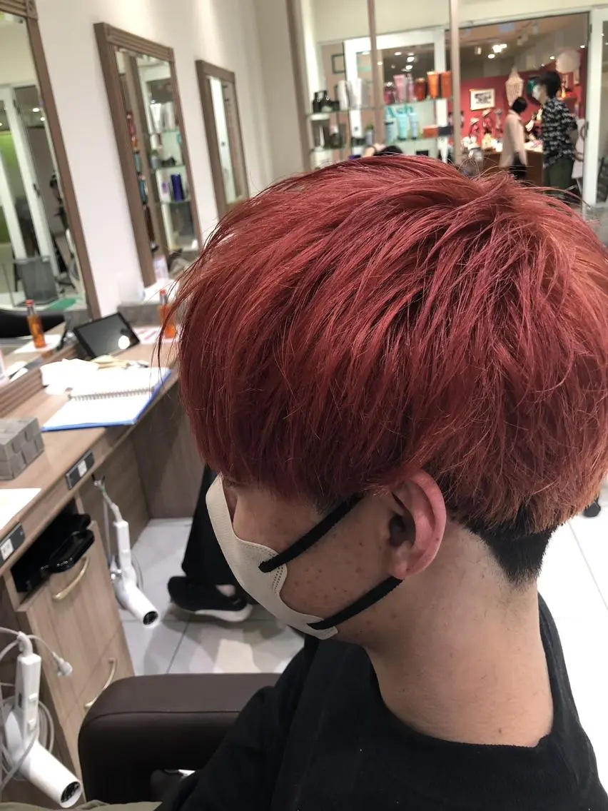 カラー ショート メンズ ヘアカラー 🎀 觸澤 りな 🎀のヘアスタイル