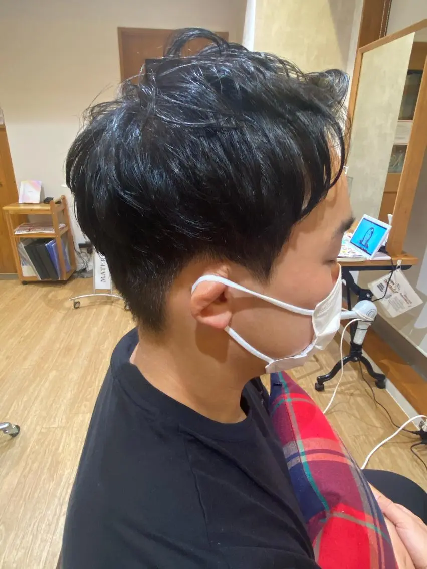 メンズ 刈り上げ 藤 明日香のヘアスタイル