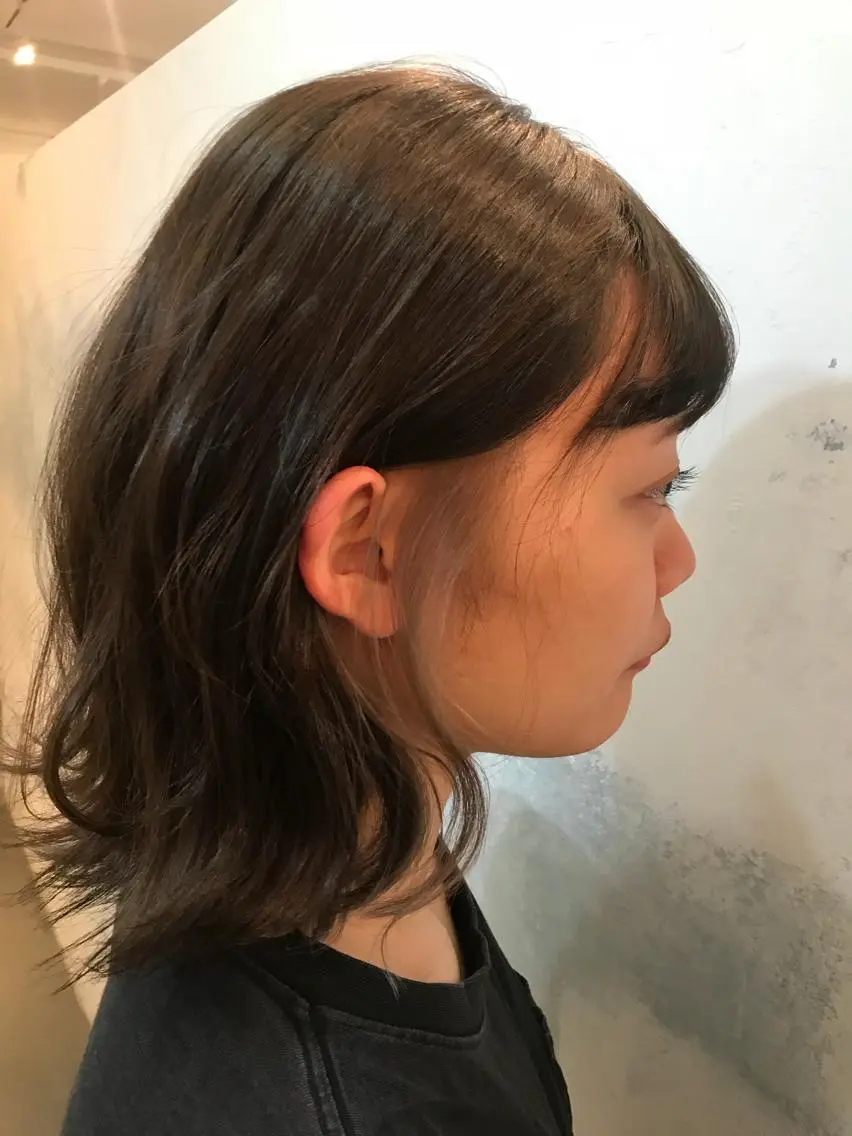 ミディアム カラー ブリーチ ヘアカラー トリートメント 🍑艶髪✖️暖色系 ✨momoka🍑のヘアスタイル