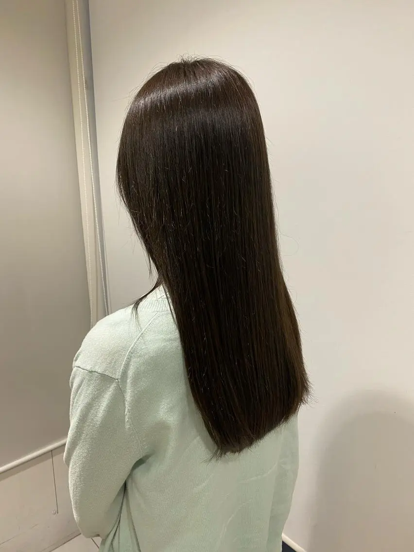 ロング カラー mei / レイヤー 顔まわり 🤍のヘアスタイル