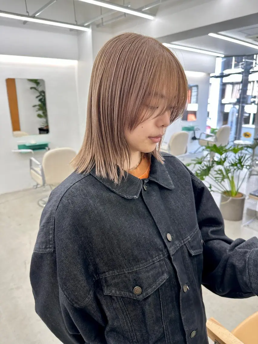 ショート カラー ベージュカラー ブリーチ ケアブリーチ ヘアカラー トリートメント ボブ/レイヤー/ケア パーマ/リュウタのヘアスタイル