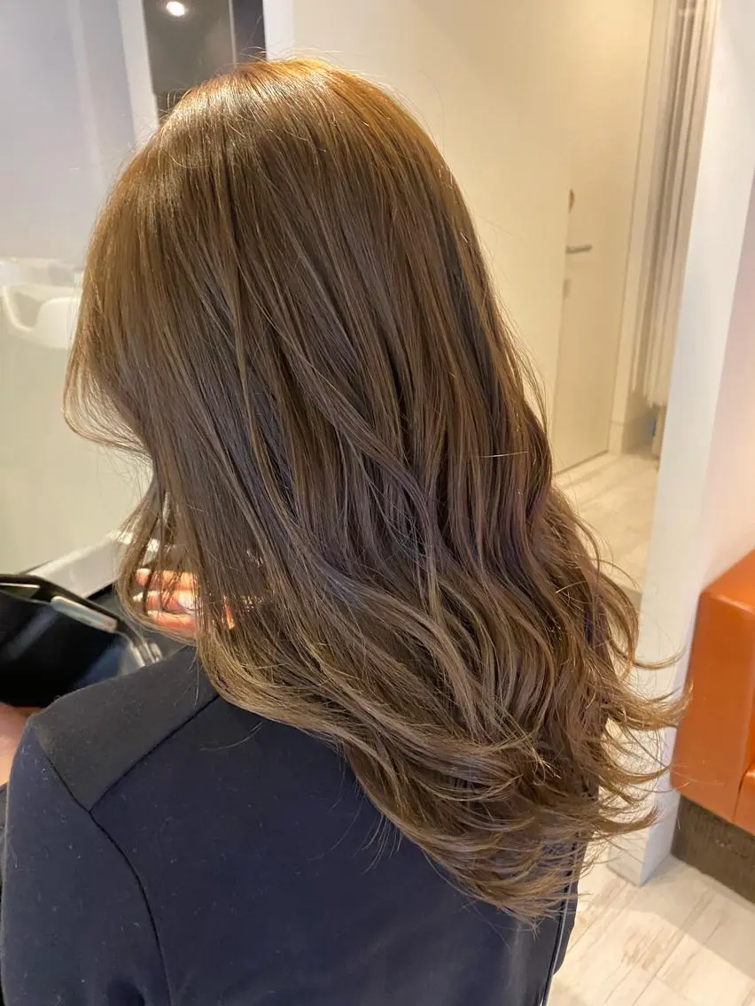 セミロング カラー ブラウンカラー ナチュラルブラウン 中尾 綺のヘアスタイル