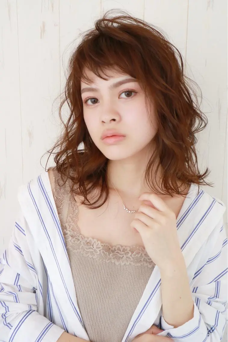 ミディアム パーマ ミディアムパーマ 赤み消しカラー /透明感カラー 上長のヘアスタイル