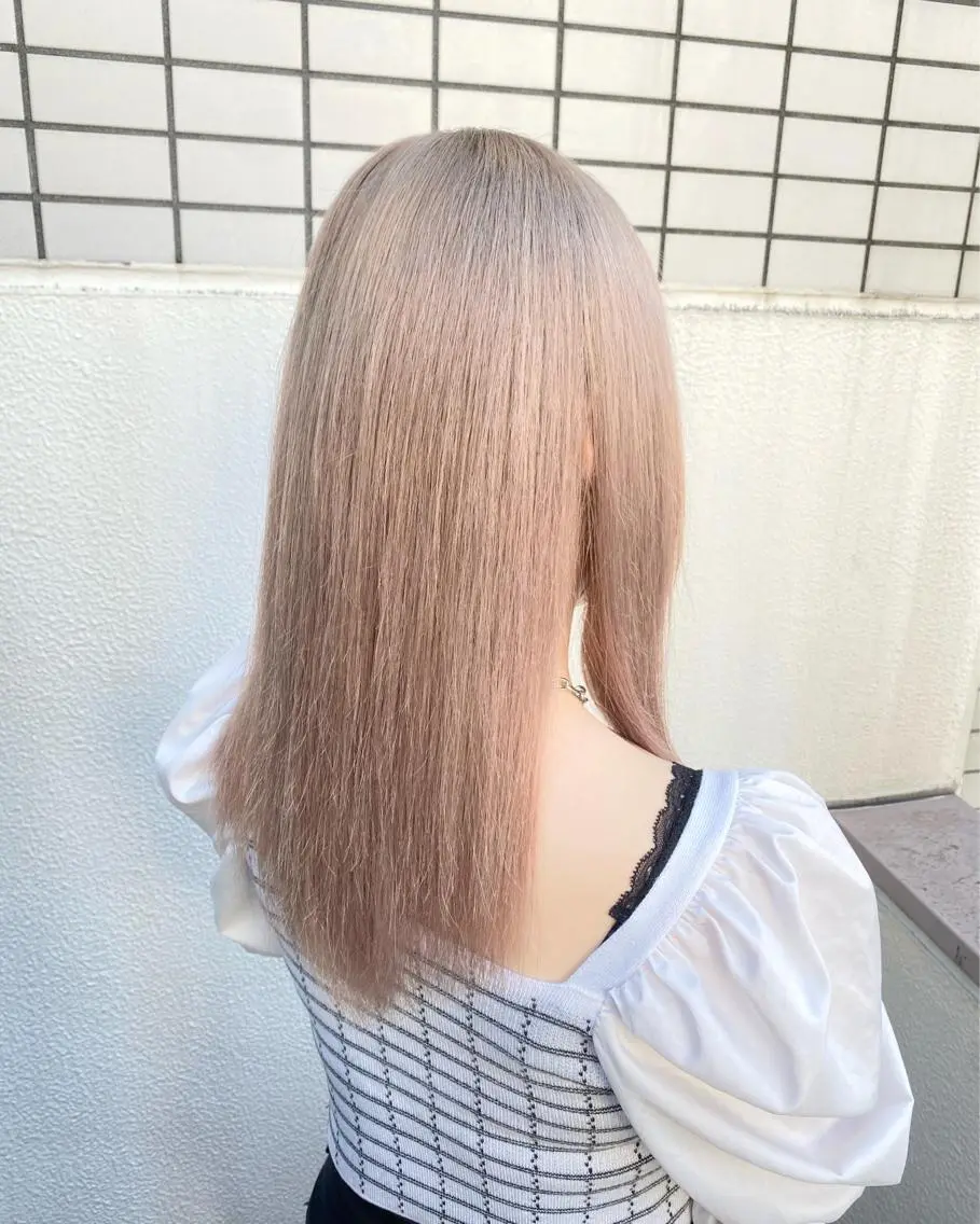 セミロング カラー エフェクトブリーチ 🌟前澤啓太朗のヘアスタイル