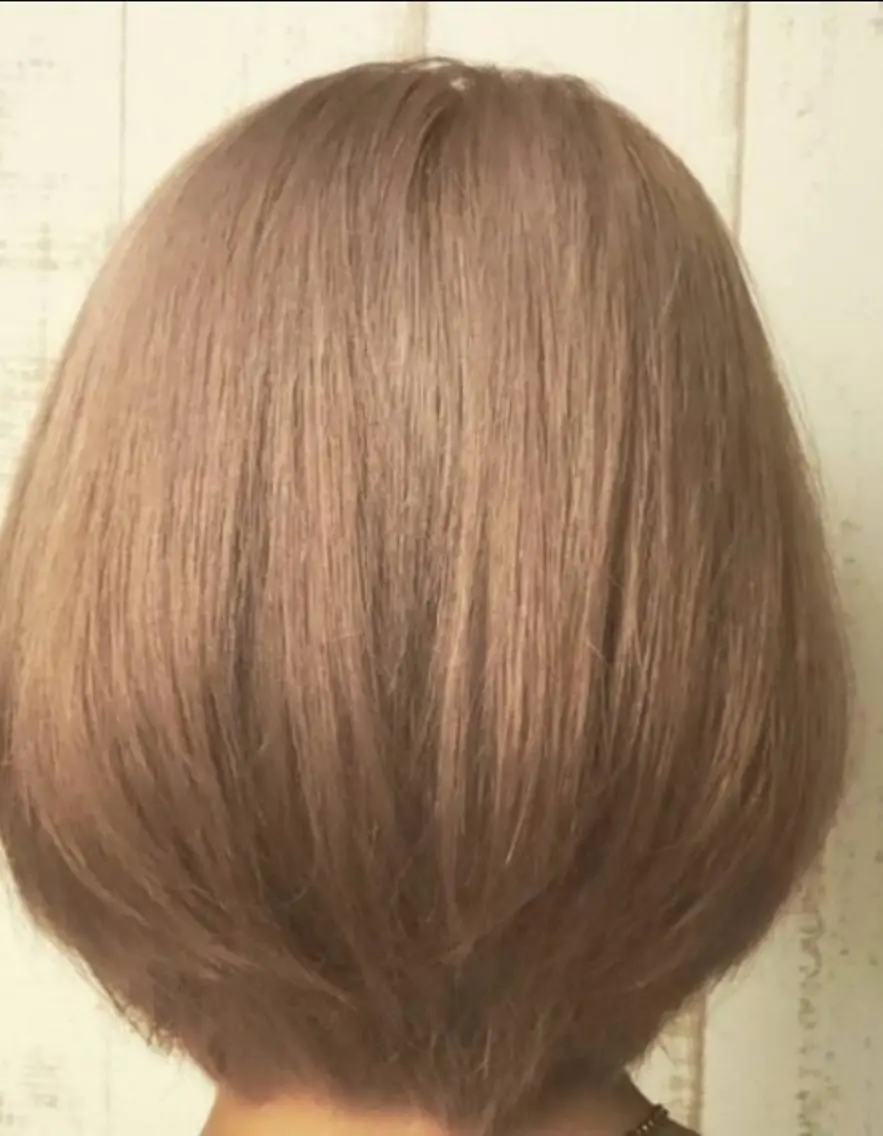 セミロング カラー パーマ ヘアアレンジ 大阪レミーエクステ チビ編み込みのヘアスタイル