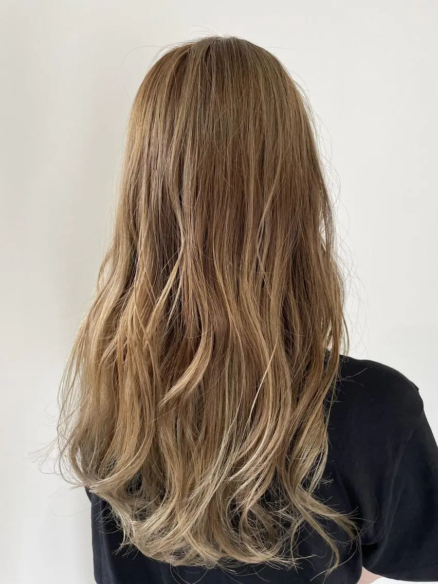 ロング カラー カット ヘアカラー トリートメント 渡邉 孝洋のヘアスタイル