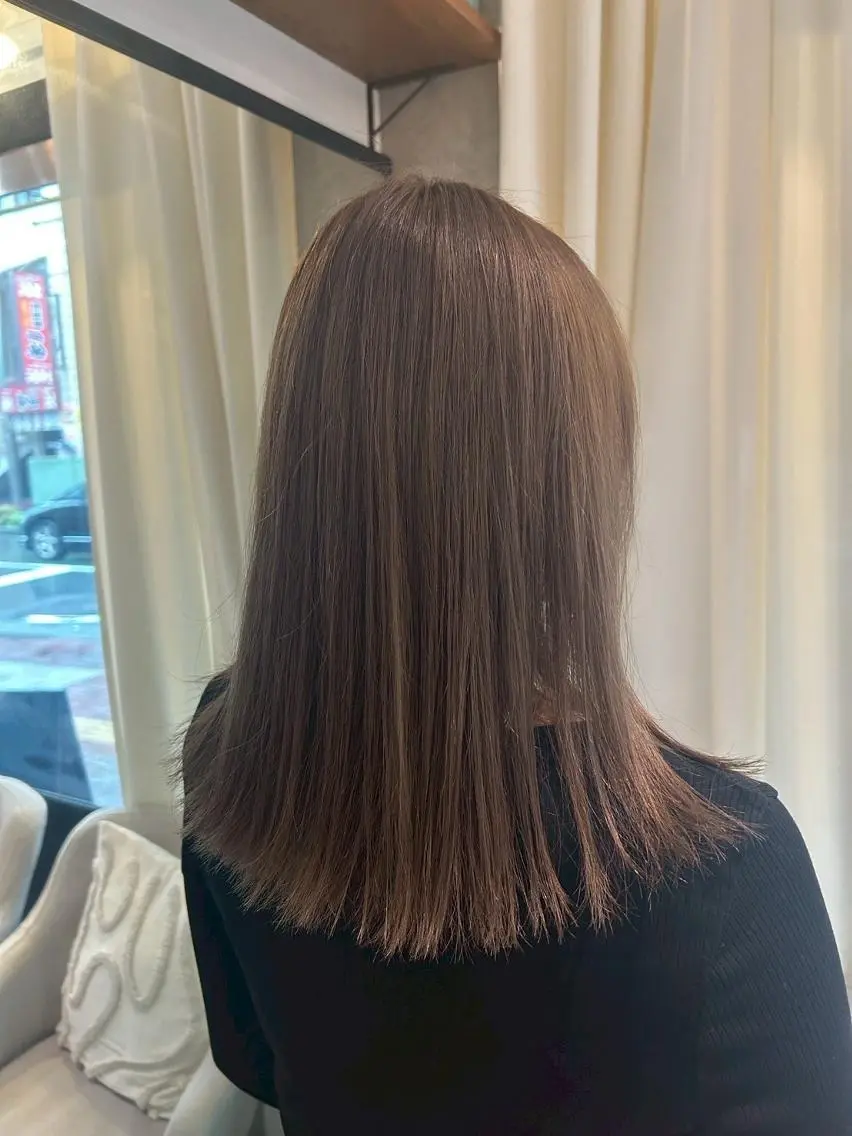 ミディアム カラー ショートボブ ボブ くびれヘア 顔周りカット N゜jillva ナンバージルバのヘアスタイル