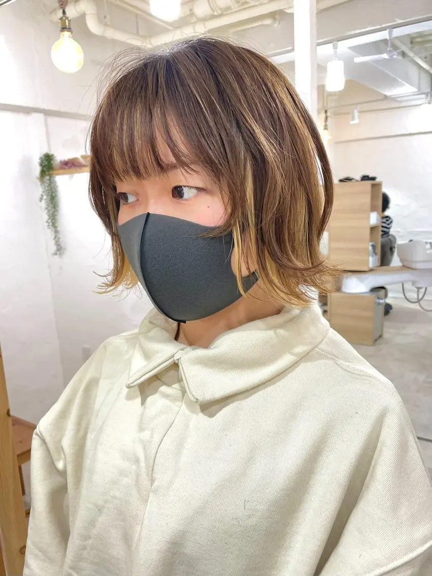 ショート カラー 切りっぱなしボブ 前下がりボブ 透明感カラー デザインカラー インナーカラー 髪質改善 縮毛矯正/ レイヤー/銀座/本木のヘアスタイル