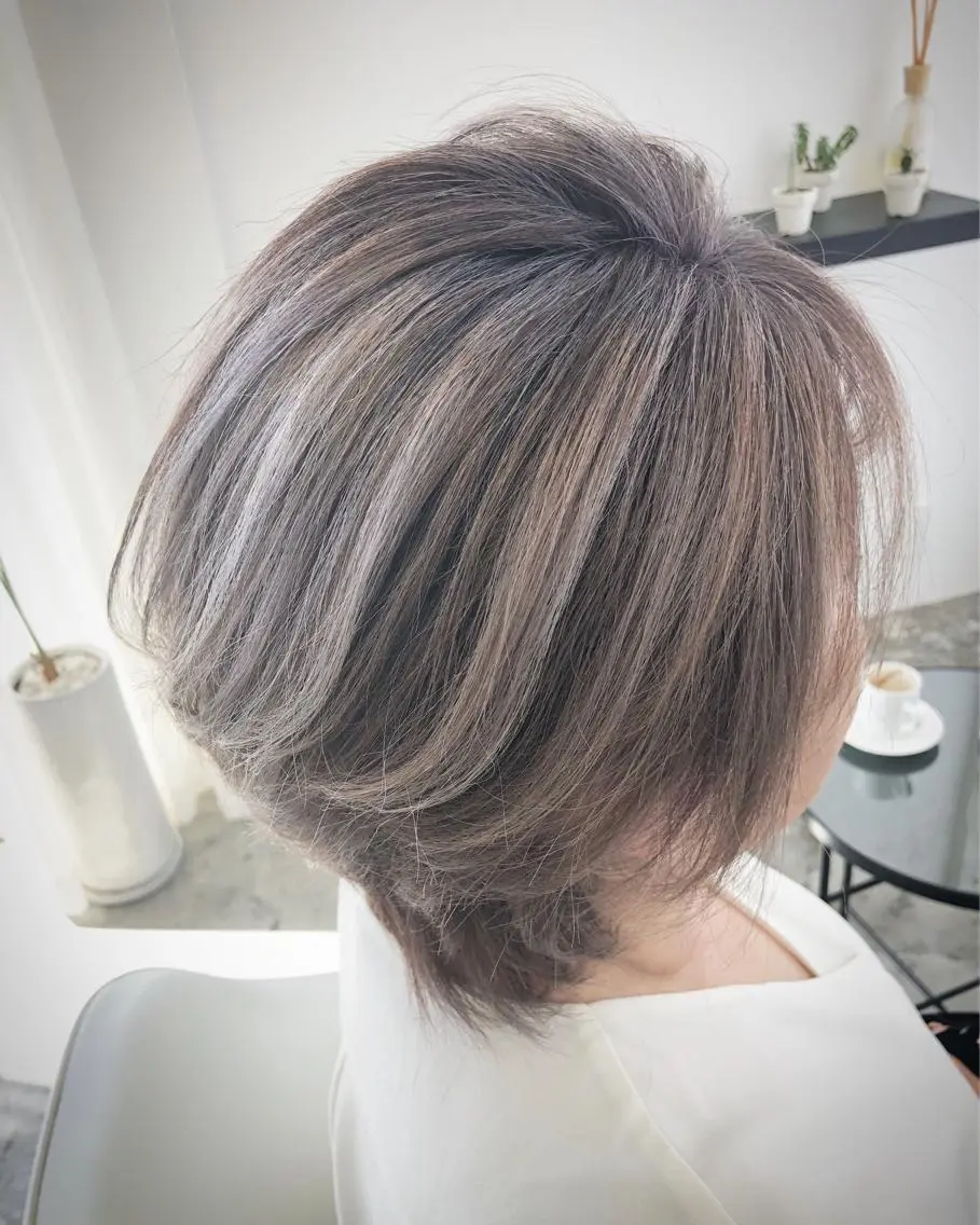 ショート カラー ヘアカラー トリートメント 小林 まさきのヘアスタイル