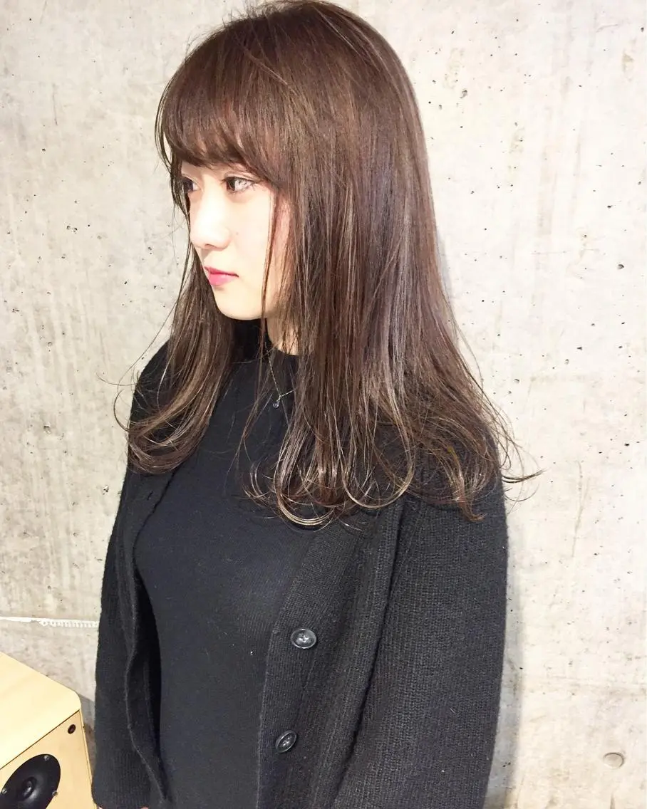 セミロング カラー パーマ ヘアアレンジ メンズ キッズ ネイル マツエク・マツパ メンズハイライト グレージュ ハイライトカラー ハイライト カット ヘアカラー トリートメント ヘッドスパ 顔まわりレイヤー× 韓国ヘアオタベシンヤのヘアスタイル