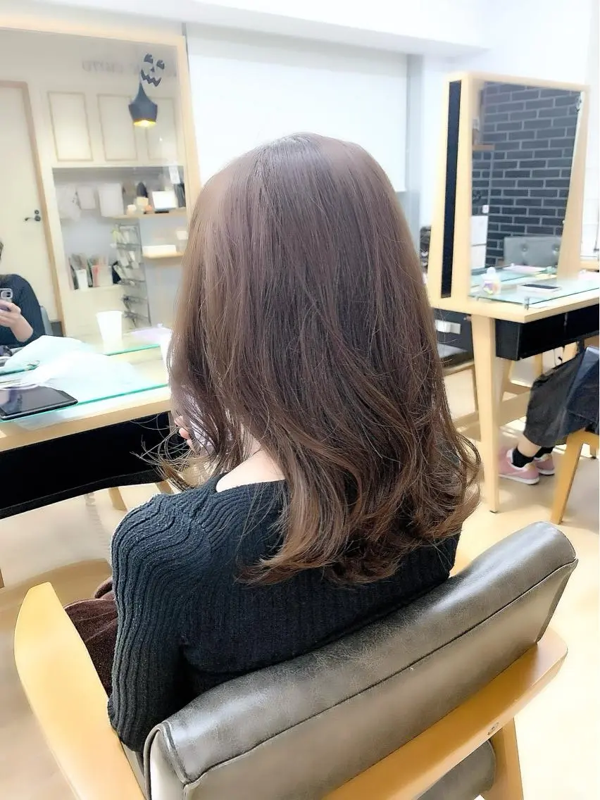 ロング カラー パーマ ヘアアレンジ メンズ キッズ ネイル マツエク・マツパ 似合せレイヤー/ 柔らか透明感カラーのヘアスタイル