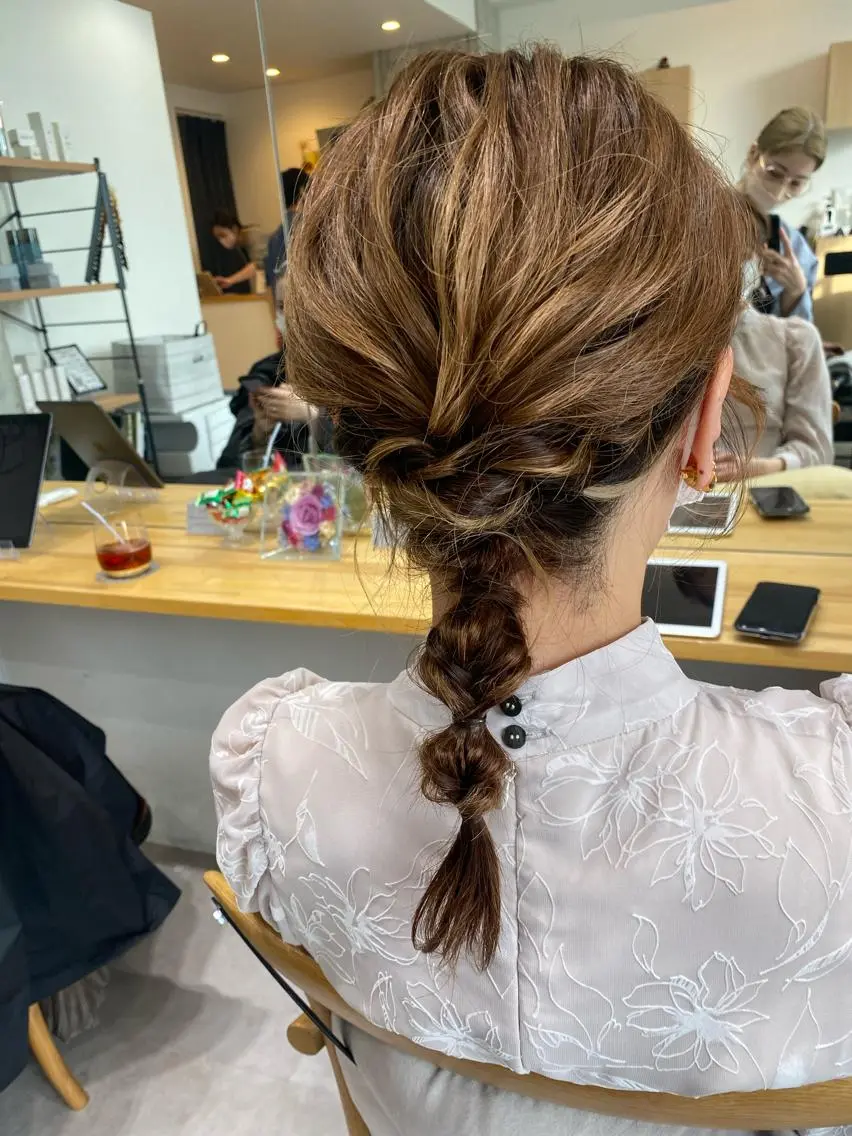 ミディアム ヘアアレンジ ヘアセット 似合う髪型見つけます AYAKAのヘアスタイル