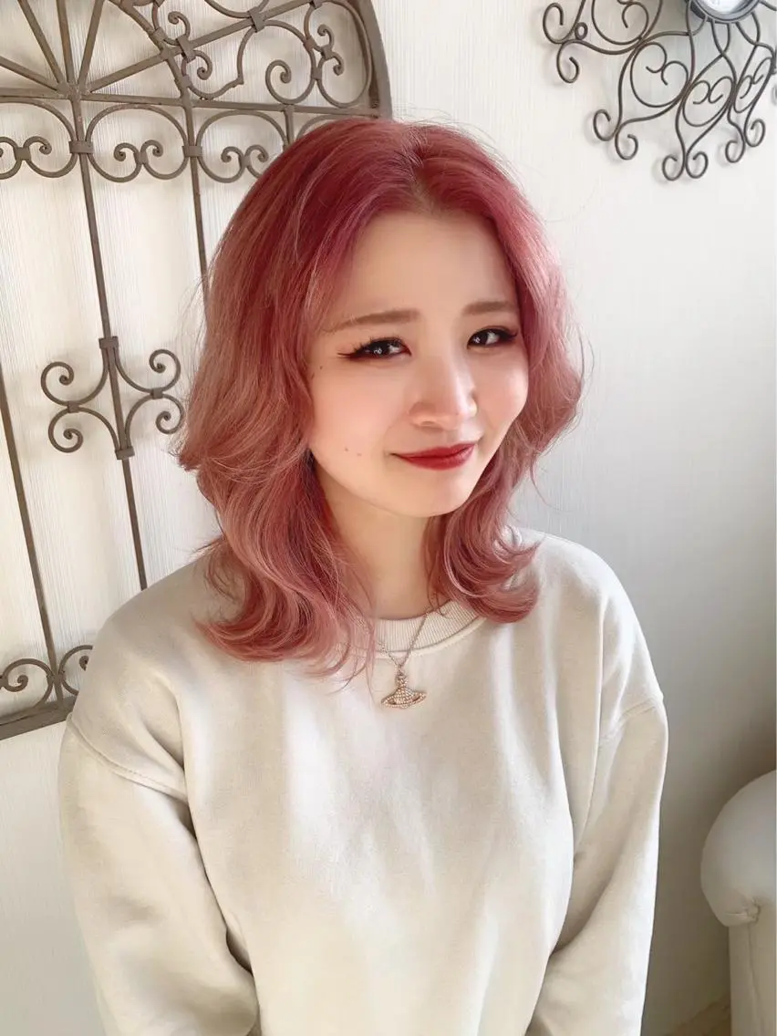 カラー 🩶韓国艶髪🇰🇷 下本夕綺のヘアスタイル