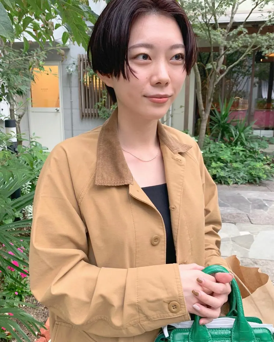 ショート カラー 切りっぱなしボブ ショートボブ ハンサムショート ベリーショート ボブ Spiel KOMOのヘアスタイル