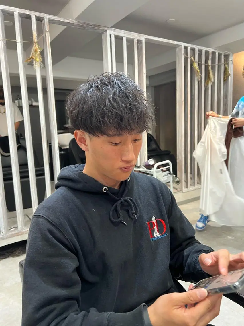 パーマ メンズ パーマ特化美容師 佐藤壮流のヘアスタイル