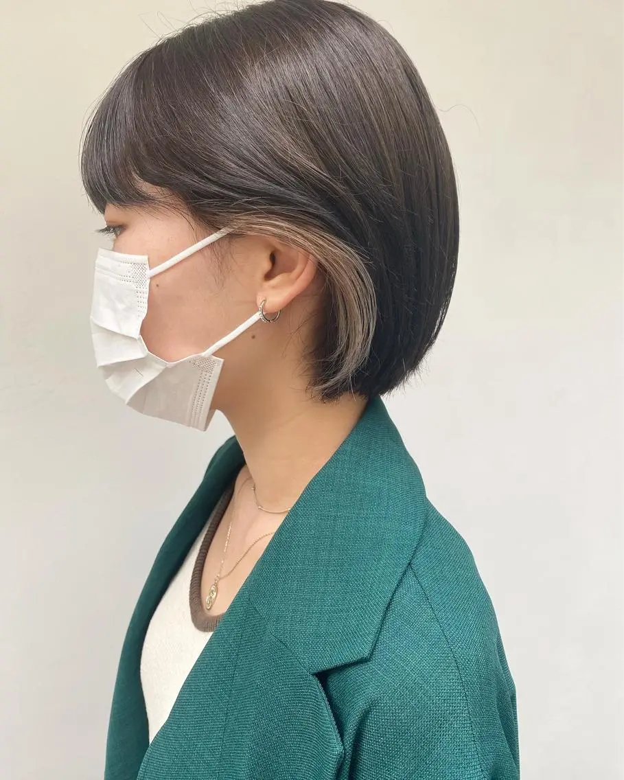 ショート カラー ベージュカラー ブリーチ ホワイトベージュ tonari 梅田、中崎町のヘアスタイル