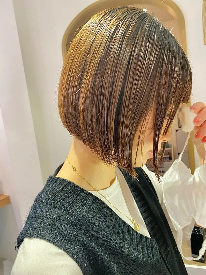 ミディアム カラー カット ヘアカラー トリートメント 顔周り/ブリーチなし /縮毛矯正🫧伊勢のヘアスタイル
