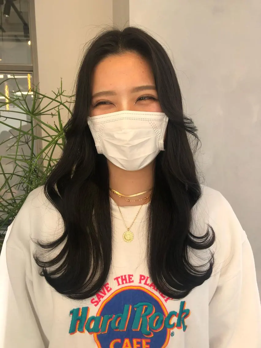 ロング くびれヘア 韓国風ヘア ロング ❤︎︎韓国ヘア❤︎︎ 𝑺𝒉𝒊𝒉𝒐のヘアスタイル