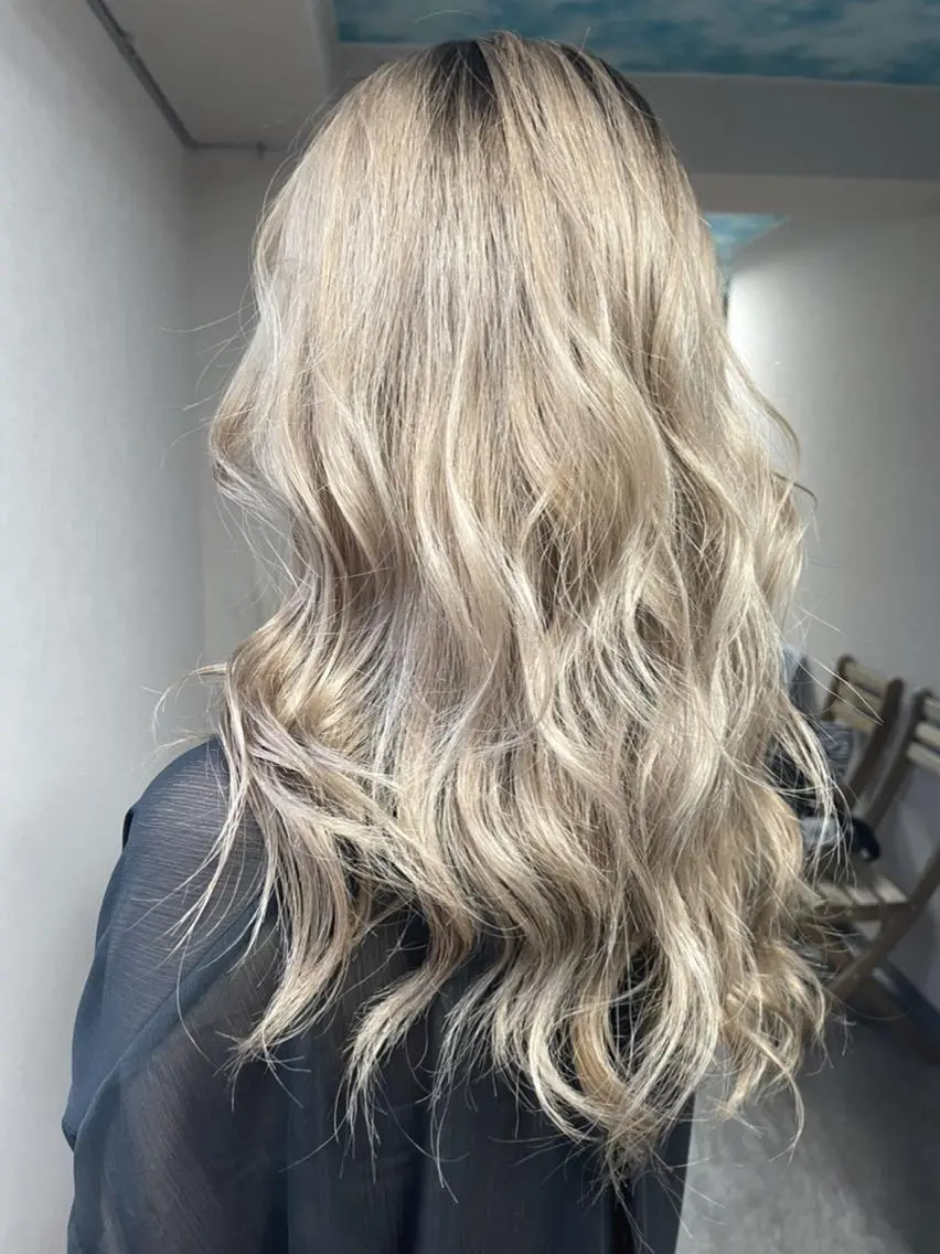 ショート カラー ヘアアレンジ ブリーチ ダブルカラー ハイトーンカラー ヘアカラー 松井那津子 /ハイライトブリーチのヘアスタイル