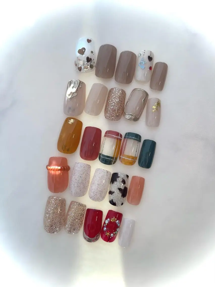 ネイル 成人式 ジェルネイル キラキラネイル 韓国ネイル パラジェル nails' it...のネイルデザイン