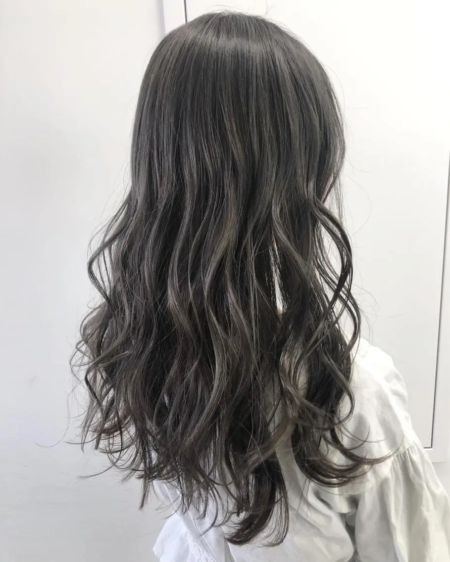 ロング カラー ヘアアレンジ 【公式】amble luxe池袋東口🩷のヘアスタイル