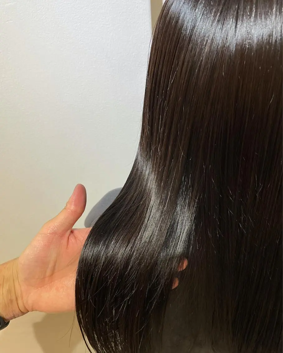 ロング カラー ブラウンカラー ダークブラウン カット ヘアカラー トリートメント 過去一の柔髪ヘア 🌿einshairのヘアスタイル