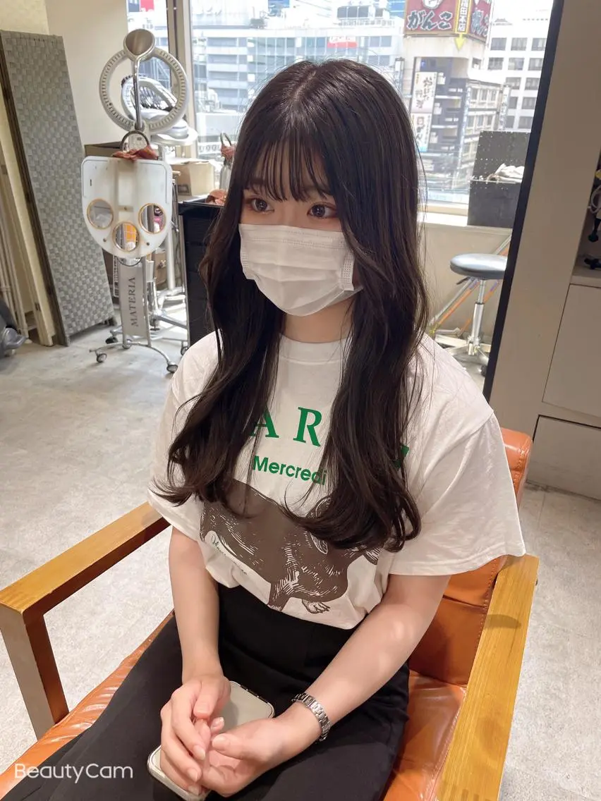 セミロング くびれヘア 石山 洸平のヘアスタイル