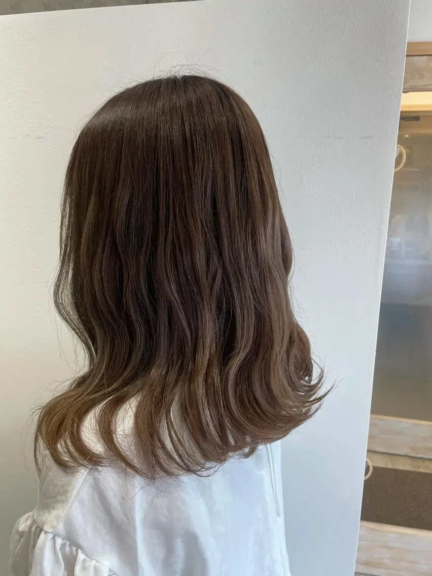 ミディアム カラー a erikaのヘアスタイル